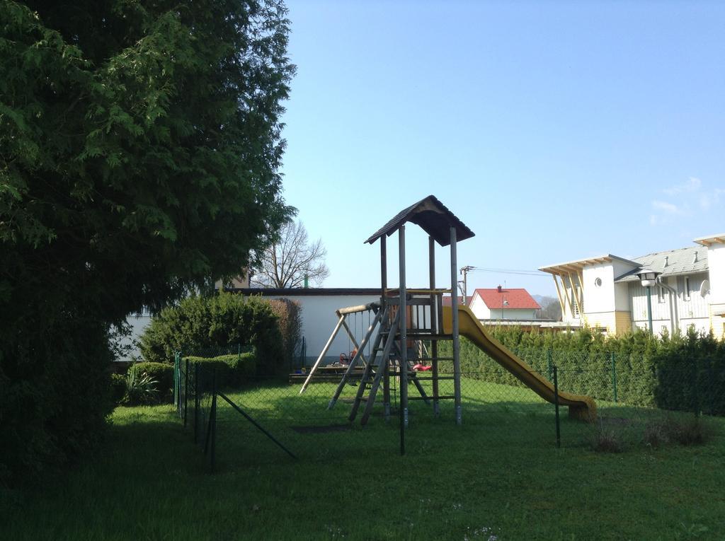 Leonsteinerhof Bed & Breakfast Екстериор снимка