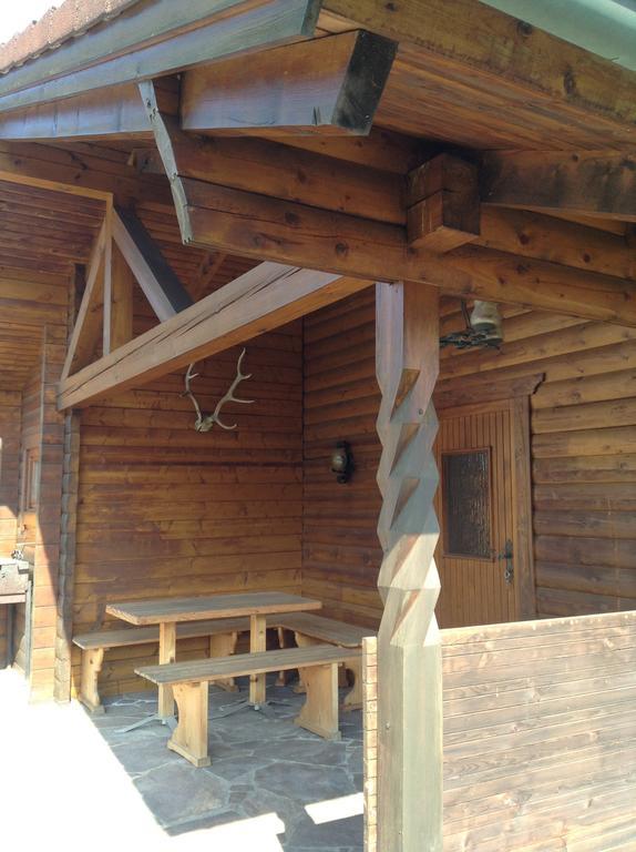 Leonsteinerhof Bed & Breakfast Екстериор снимка